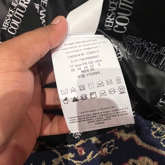 VERSACE DOWN JACKET - Picture 4 of 8